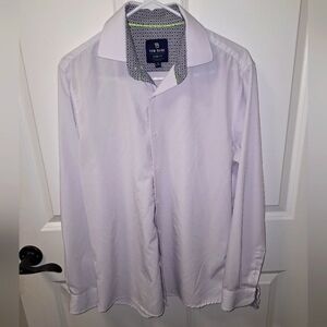 A Tom Baine long sleeve slim fit button-down shirt in a men's medium (15-15.5)